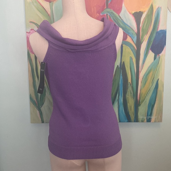 Shawl neck Karen Kane sleeveless top - Picture 2 of 3